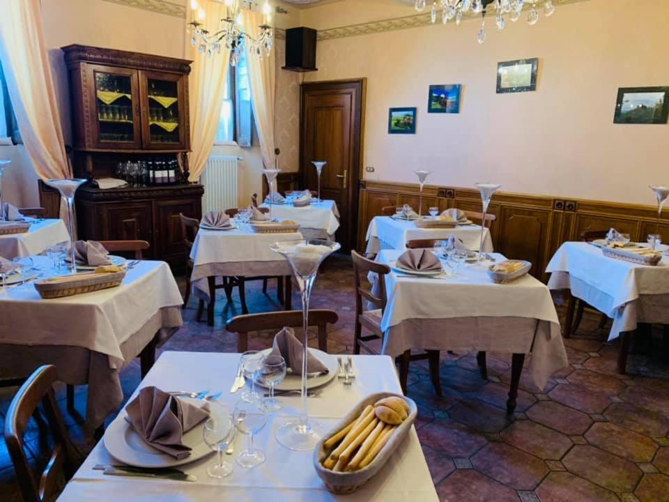 הוילה Pontestura Agriturismo Cascina Smeralda מראה חיצוני תמונה